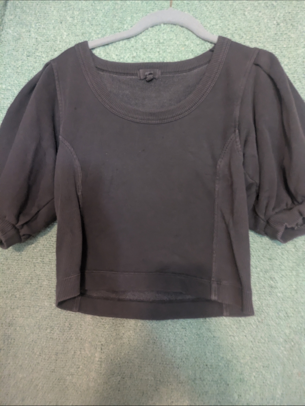 Cropped Puff Sleeve Sweatshirt - Black
